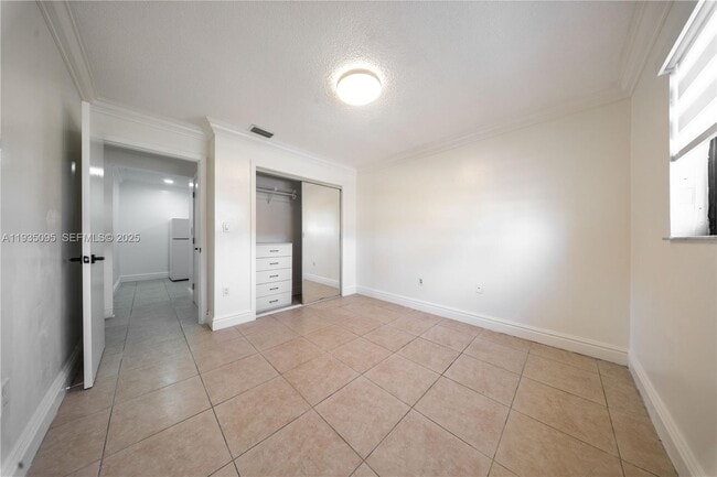 Building Photo - 3219 SW 141st Ave