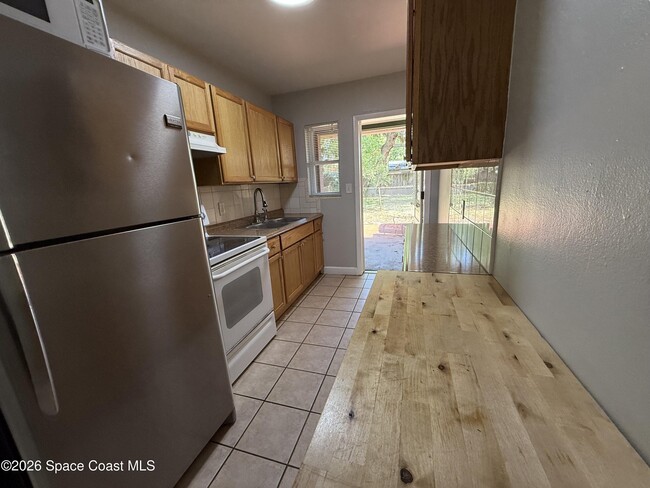 Building Photo - 248 Le Jeune Dr