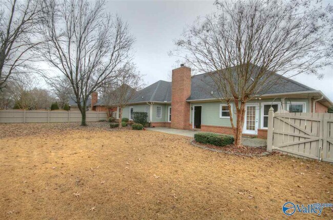 Building Photo - 2654 Quarter Ln SE