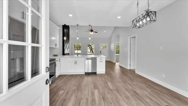 Building Photo - 248 Brushy Crk Trl