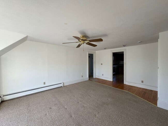 Building Photo - 40 Gile St