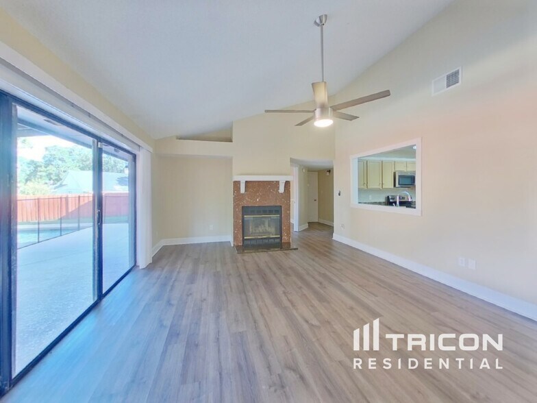Building Photo - 1005 Faircloth Ct
