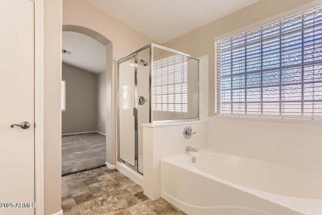 Building Photo - 6038 N Almanza Ln