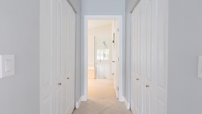 Building Photo - 10789 Barque Ct