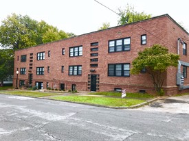 Building Photo - 1524 E 17th St