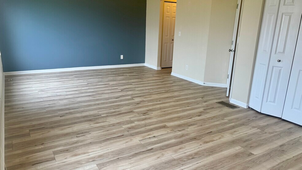 Building Photo - 7406 Chucks Way