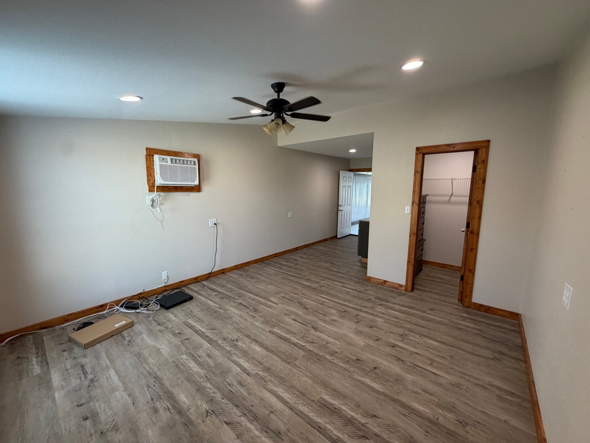 Building Photo - 4072 Old Lorena Rd