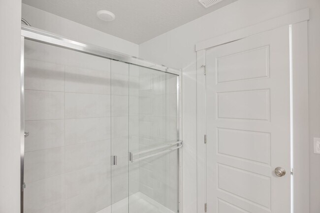 Building Photo - Near Everywhere You Want To Be!  Ambleside Townhomes!