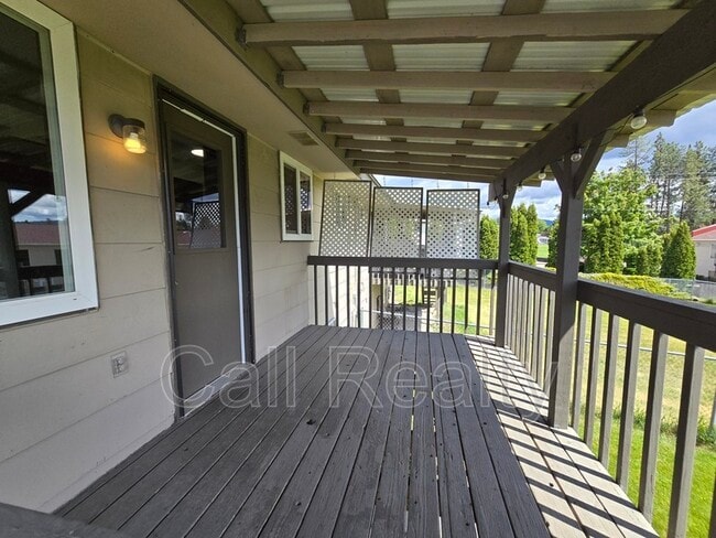 Building Photo - 3322 S Raymond Cir