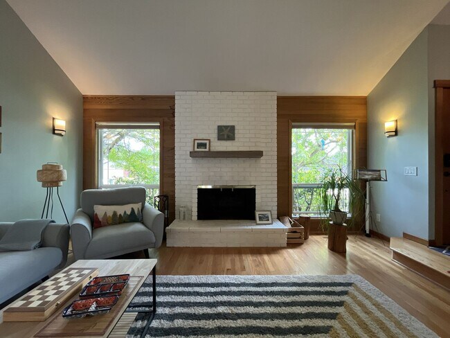 Building Photo - Bright and Open 4 Bedroom Cedar Mill Home with Vaulted Ceilings, Skylights & Multiple Living Areas