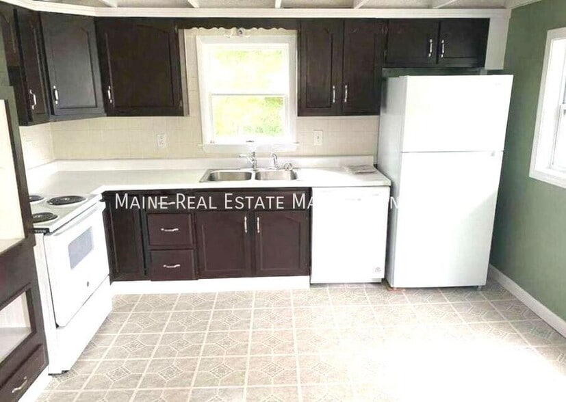 Primary Photo - 34 6th St