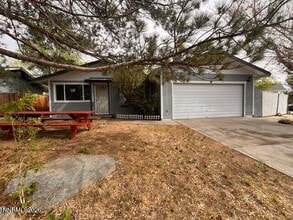Building Photo - 940 Opalite Dr