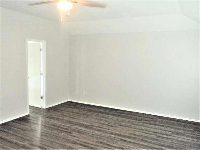 Building Photo - 14006 Honey Bee Ct