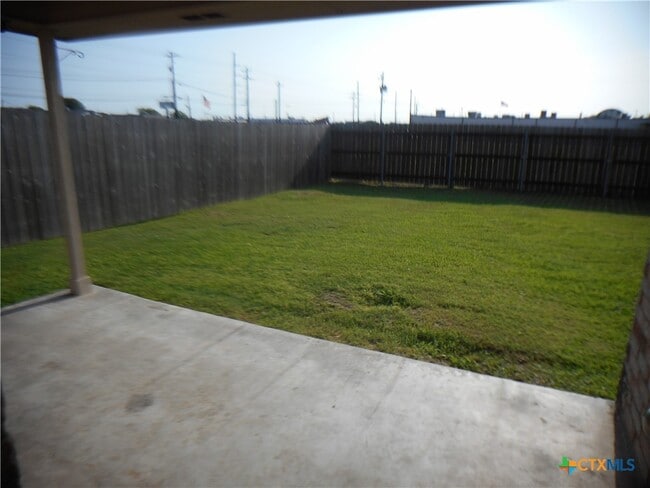 Building Photo - 106 Gemini Ct