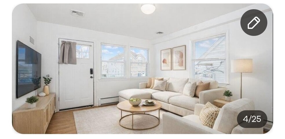 Building Photo - 107 Baden Pl