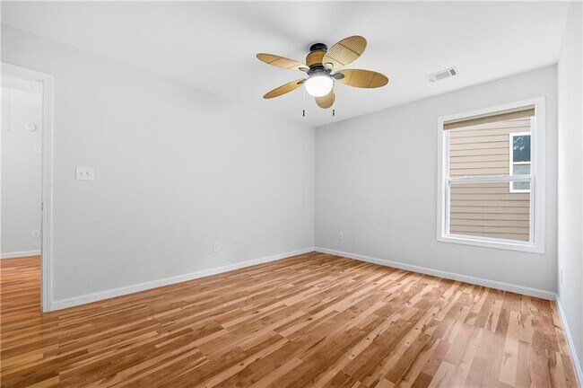 Building Photo - 2113 Worrall Hill Dr