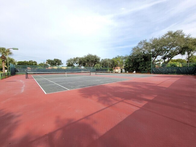 Building Photo - 3041 Casa Rio Ct