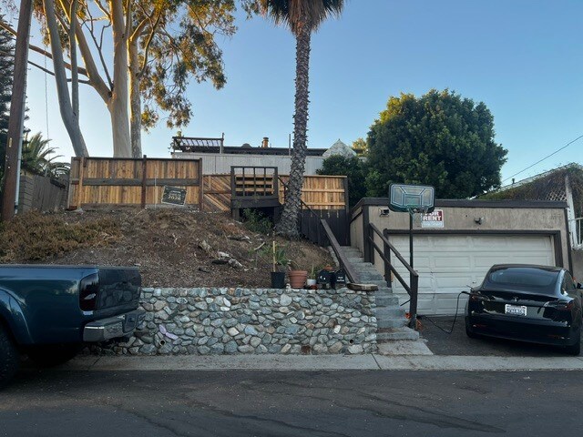 Building Photo - 16591 E Buena Vista Ave