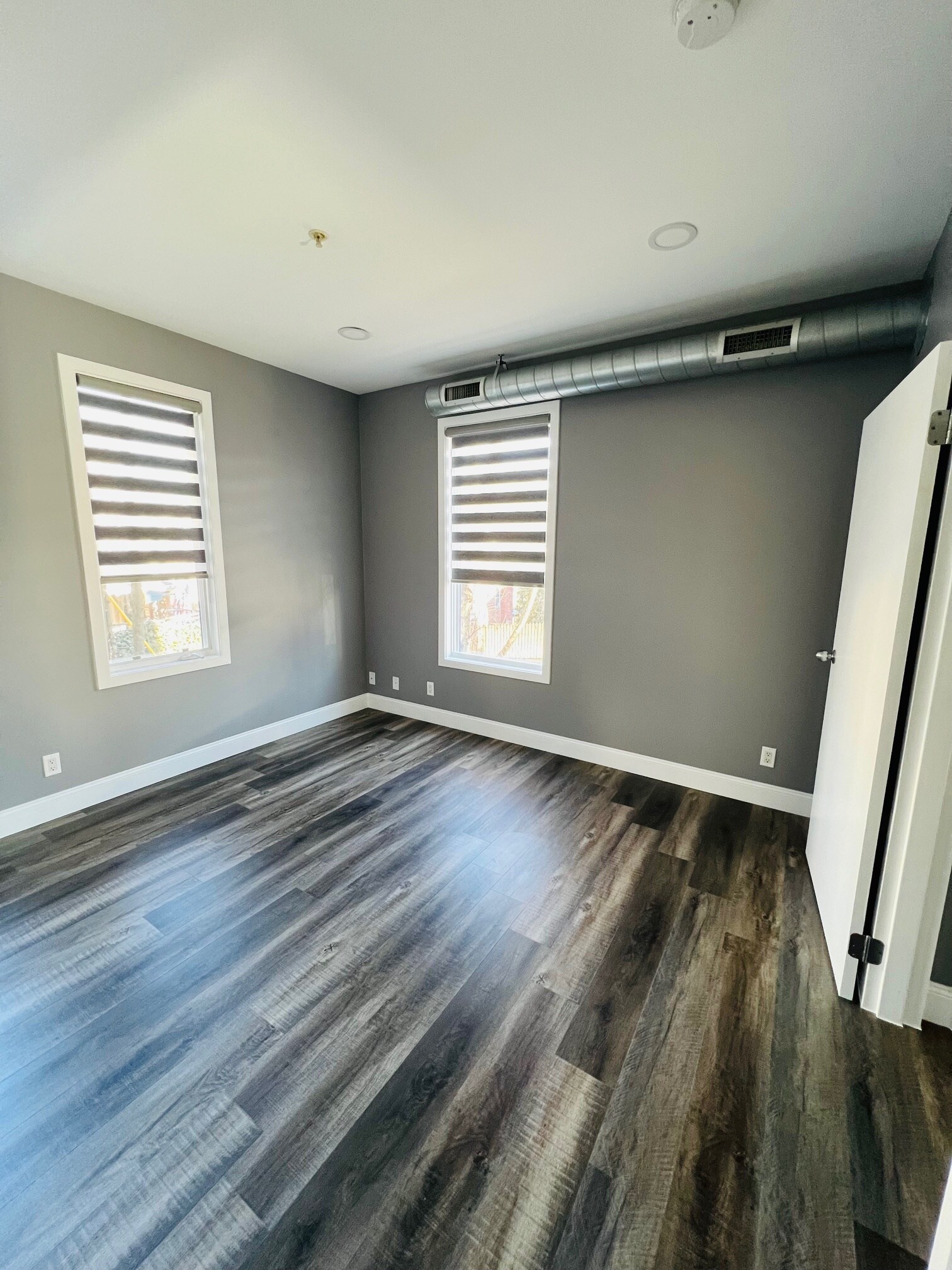 Building Photo - 182 Gay St