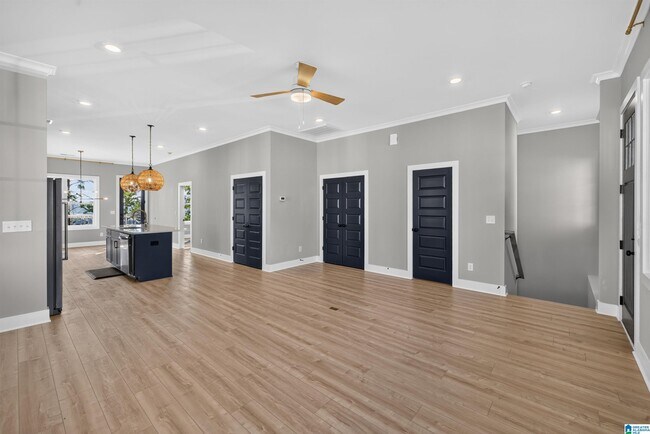 Building Photo - 4764 Silas Ave