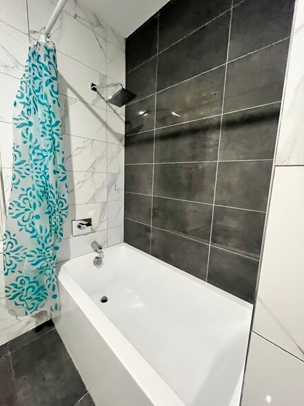 270 Hancock Ave 2 - 271 Hancock Ave