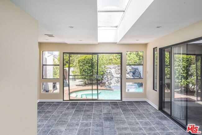 Building Photo - 8300 Regis Way