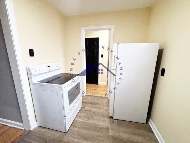 Building Photo - 15100 Whitcomb St