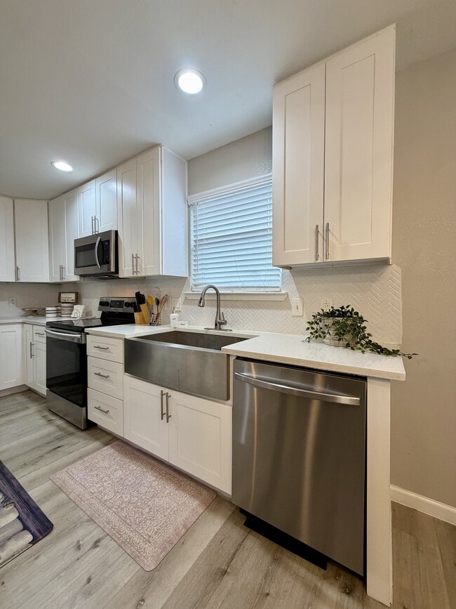 Building Photo - 514 Martin Luther King Dr