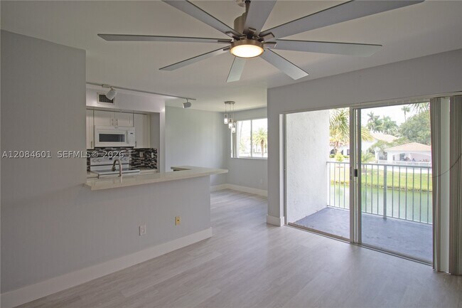 Building Photo - 2600 S University Dr