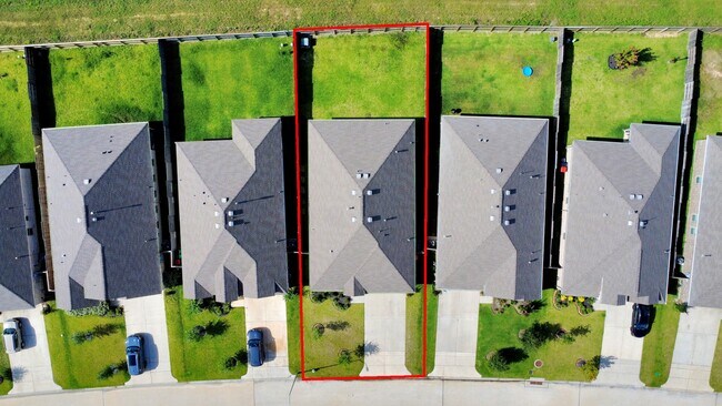 Building Photo - 26631 Castiel Dr