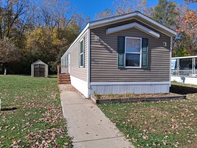 Building Photo - 6040 Georgia