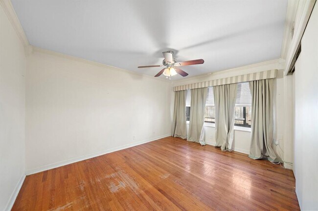 Building Photo - 6213 Grape St
