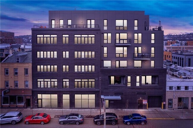 Building Photo - 2545 Penn Ave