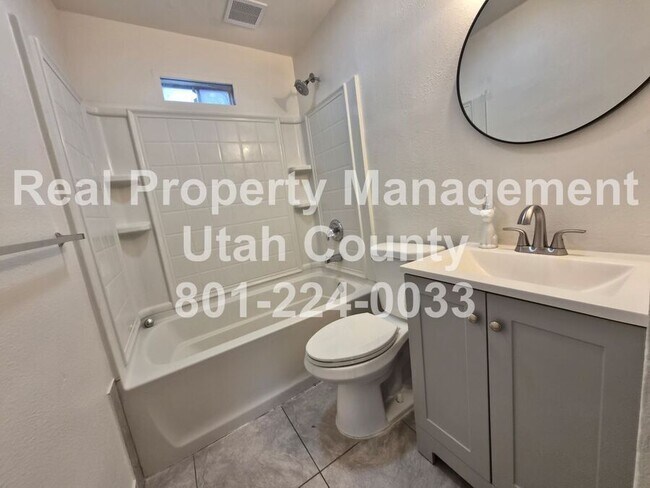 Building Photo - 30 S 100 W