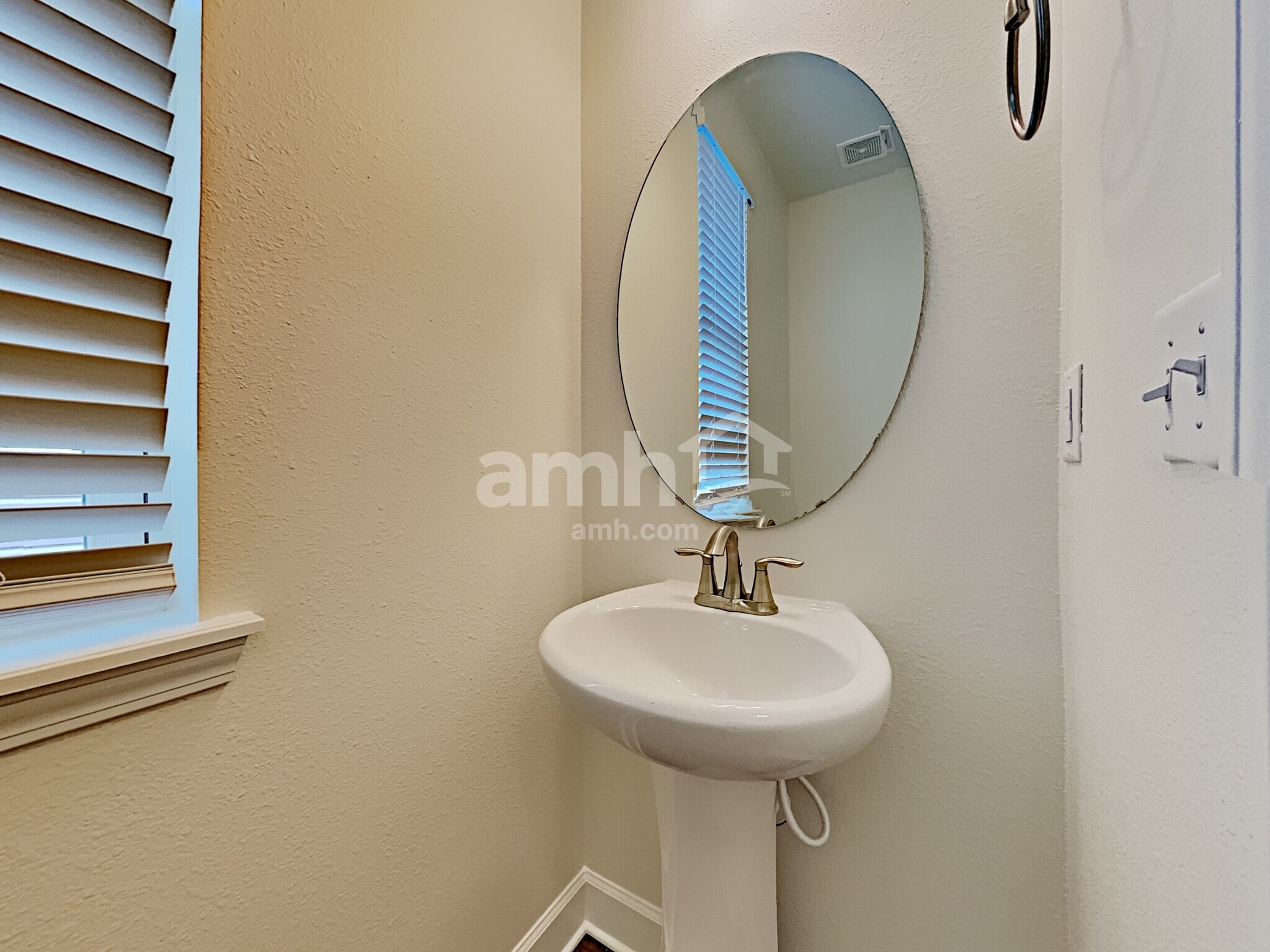 Building Photo - 2942 Calebs Cove Way