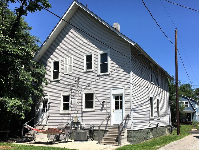 Building Photo - 127 - 129 Hudson