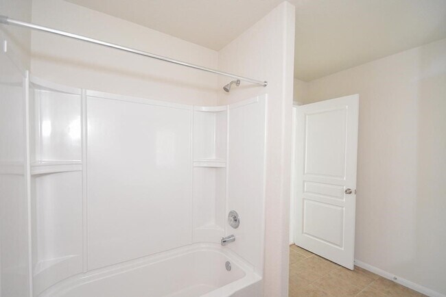 Building Photo - 5827 Banyan Oak Ct