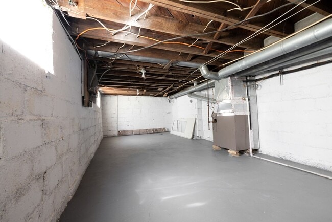 Building Photo - 45-47 W Moler St