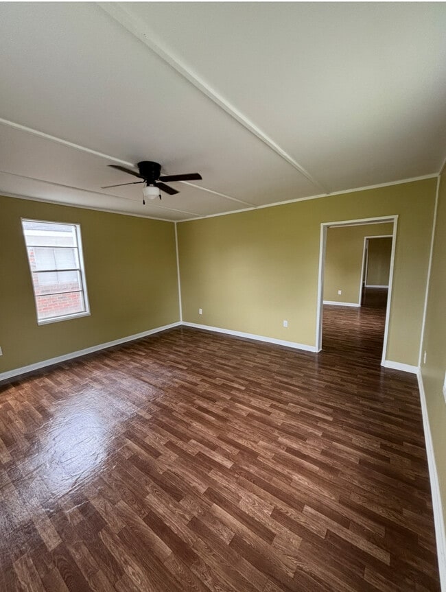 LIVING ROOM - 1126 Alabama Ave