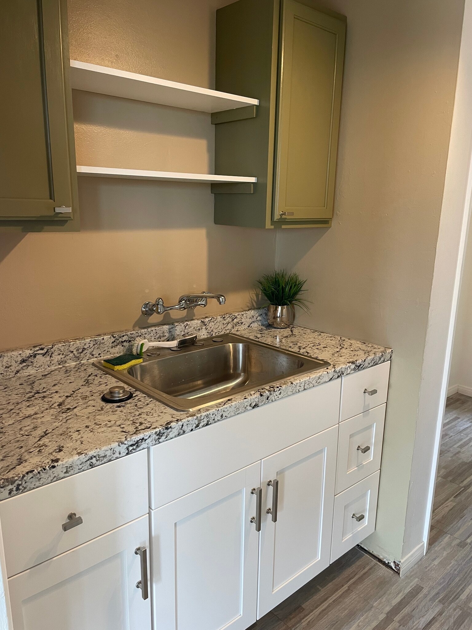 Building Photo - 4276 Orchard Dr