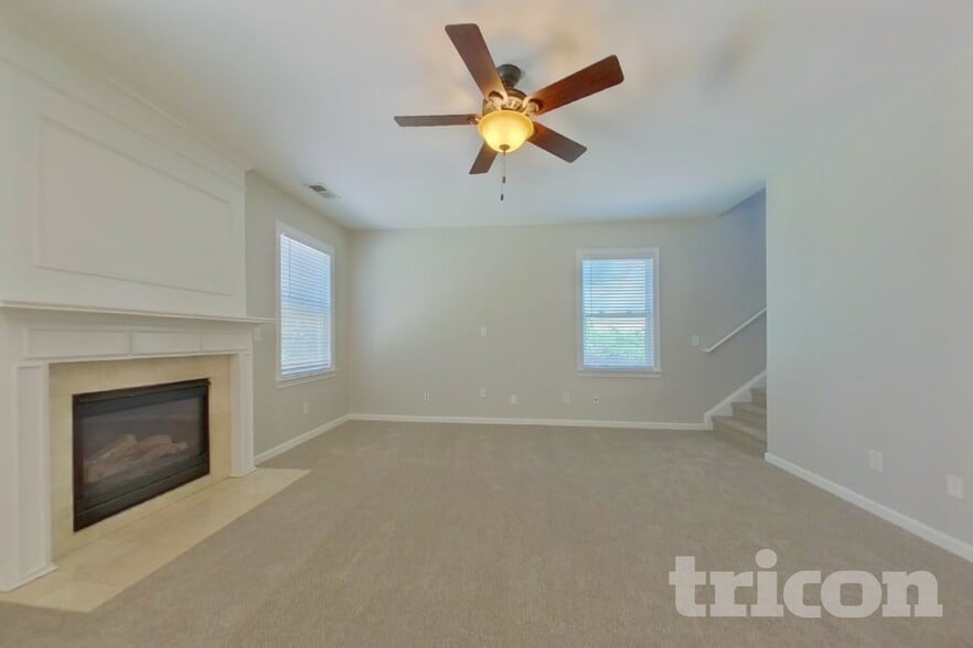 Building Photo - 3535 Arbroath Dr
