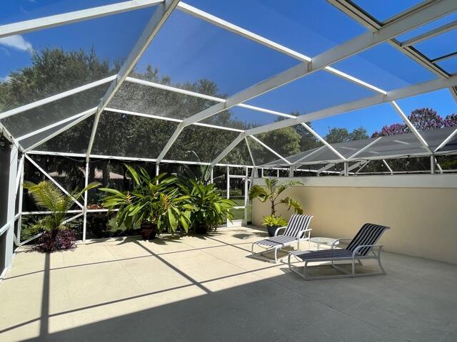 Building Photo - 470 Capistrano Dr