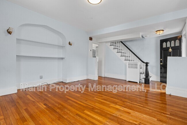 Building Photo - 12 Lowell Pl