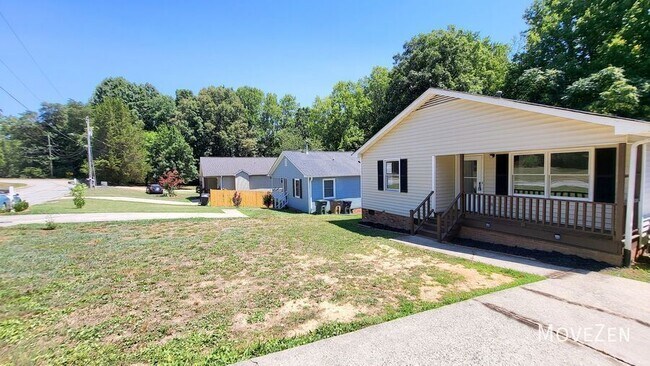Building Photo - 4006 Coltrain Rd
