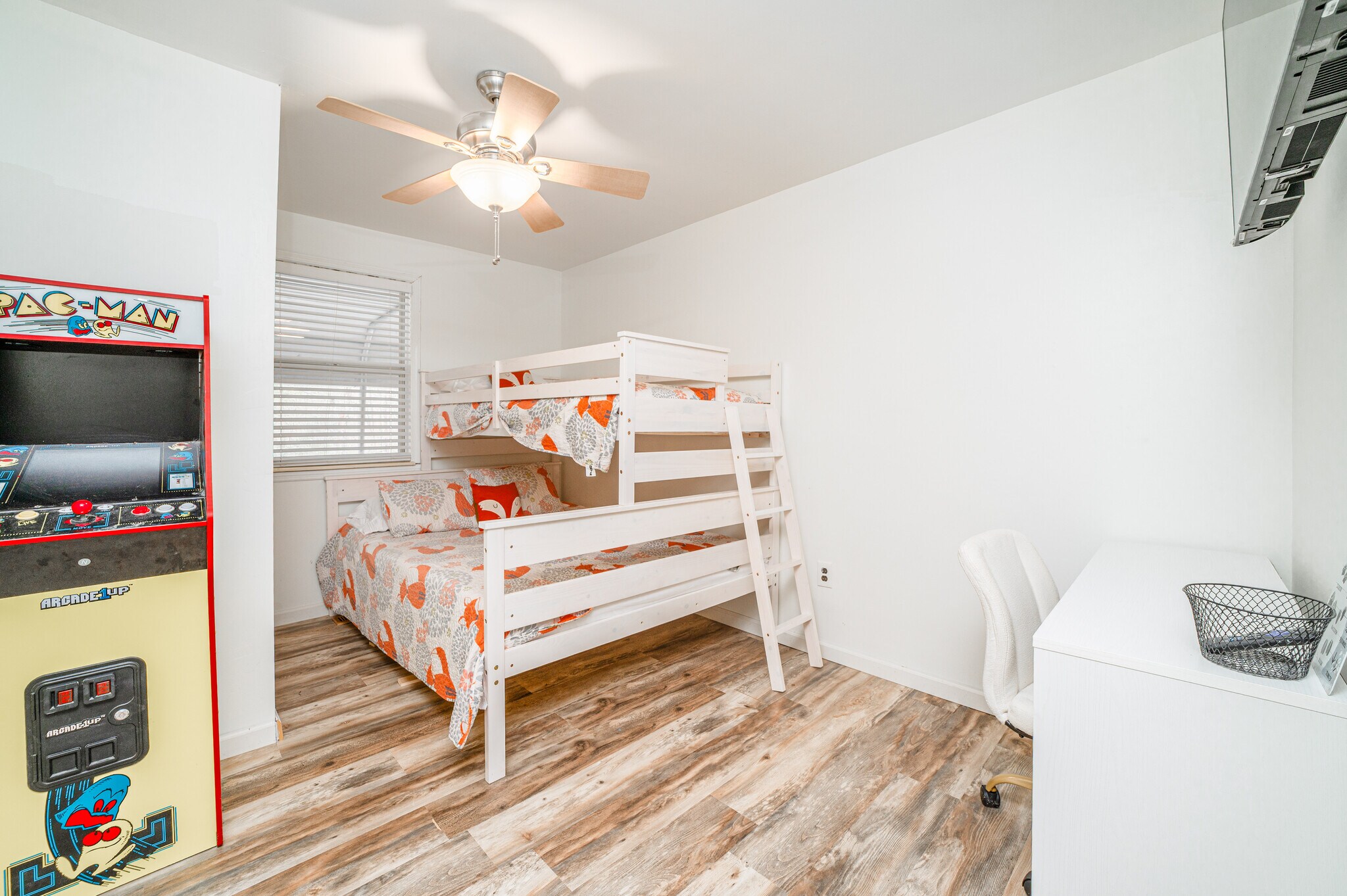 Building Photo - 1748 Paulas Huskey Cir