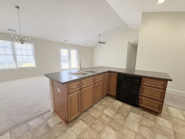 Building Photo - 62 Lofty Cir