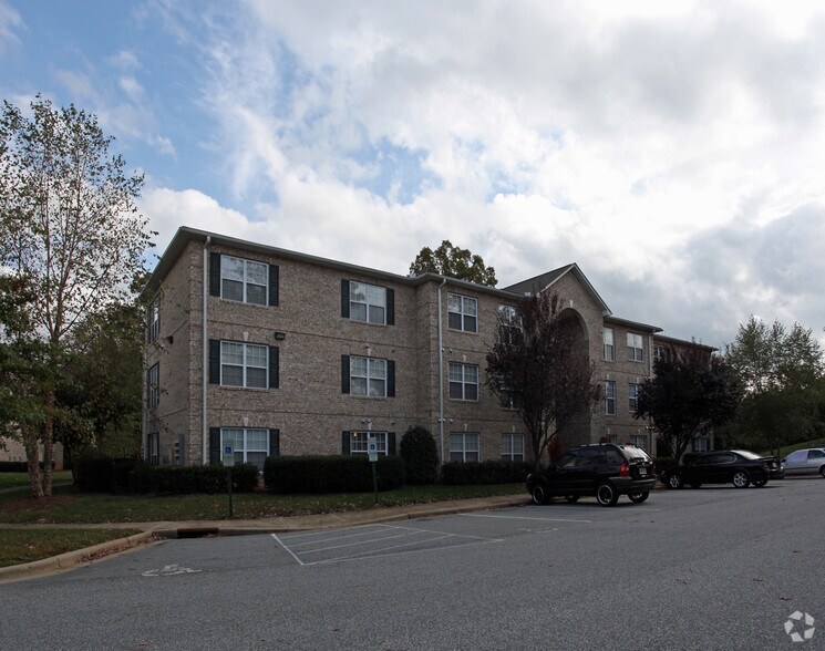 Century Oaks on College 337 Guilford College Rd Greensboro NC 27409