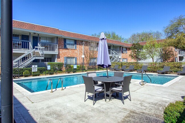 Building Photo - 2350 Bering Dr