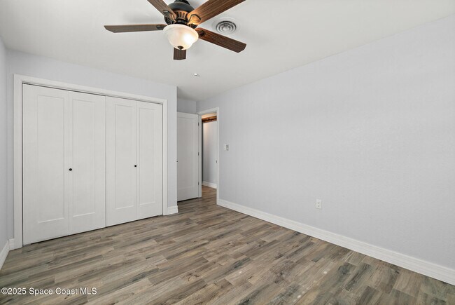 Building Photo - 346 Cyprus Dr
