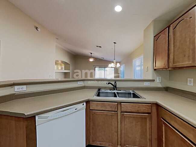 Building Photo - 414 S 114th Ave